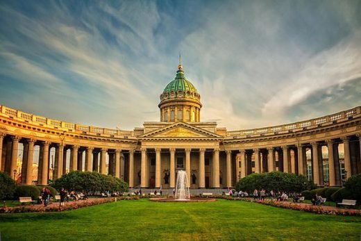 Веб-камера Санкт-Петербург - Казанский собор в реальном времени